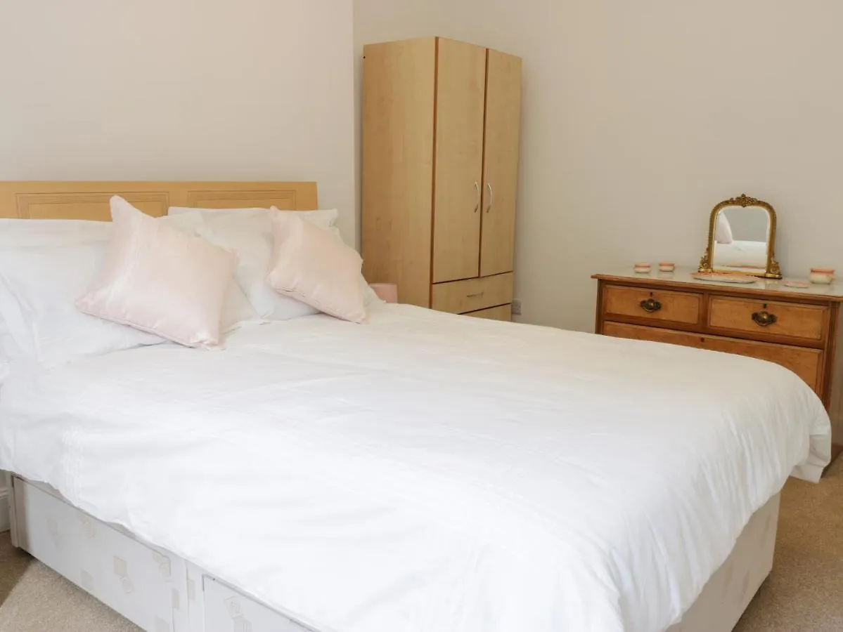 Holiday home 6 Coltbridge Gardens Villa Edinburgh United Kingdom